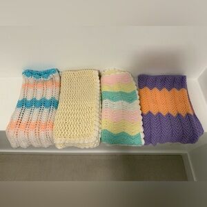 4 Knitted Blanket Sets Various Sizes